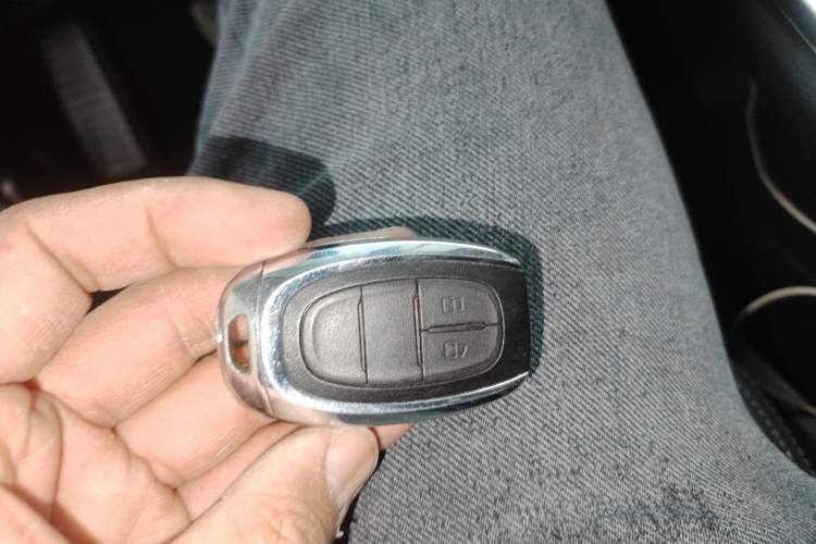 Used SAIC MAXUS G20 2021 Facelifted PLUS 2.0T Gasoline Automatic Luxury Edition