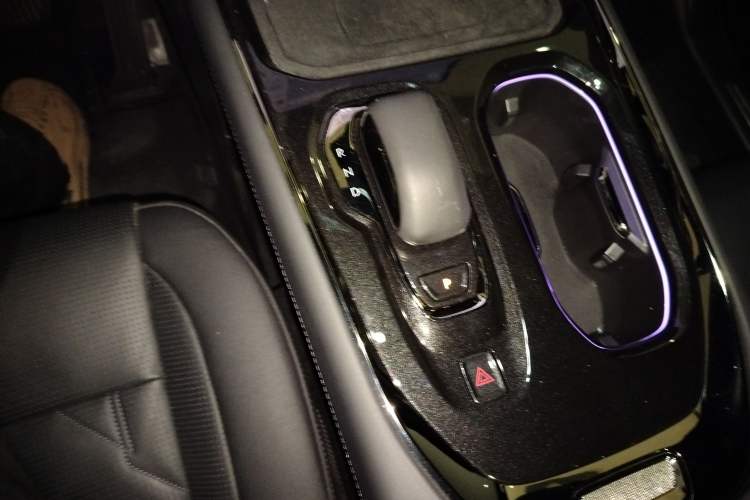 Used Zeekr 009 2024 7-Seater Aisle Version 108 kWh
