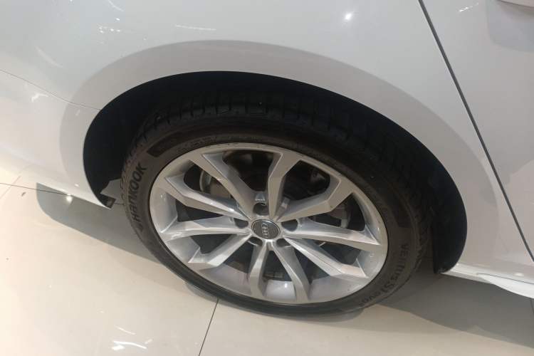 Used Audi A4L 2018 30th Anniversary Edition 40 TFSI Fashion Model