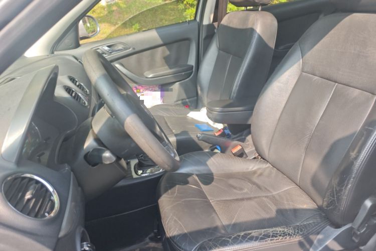 Used Volkswagen Lavida 2011 1.6L Automatic Premium Edition Left Front Seat