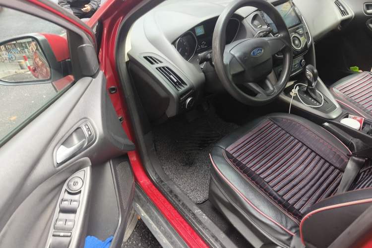 Used Ford Focus 2015 Hatchback 1.6L Automatic Comfort Model