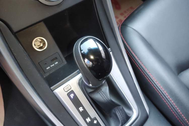 Used Hyundai Elantra (5th Generation / Langdong) 2015 1.6L Automatic Fashion Model Gear Lever