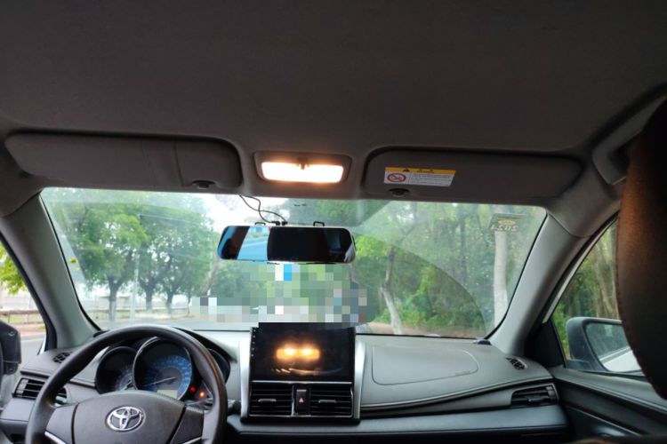 Used Toyota YARiS L Zhi Xuan 2015 1.5E Automatic Charm Edition Headliner