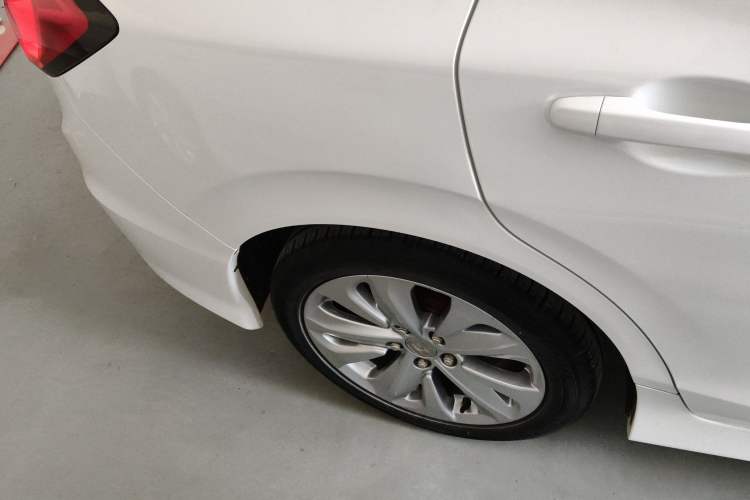 Used Honda Jade 2017 1.8L automatic Comfort version 5 seats