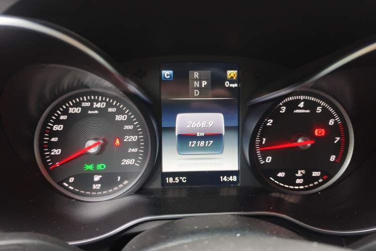 Used Mercedes-Benz GLC 2016 GLC 300 4MATIC Dynamic Model