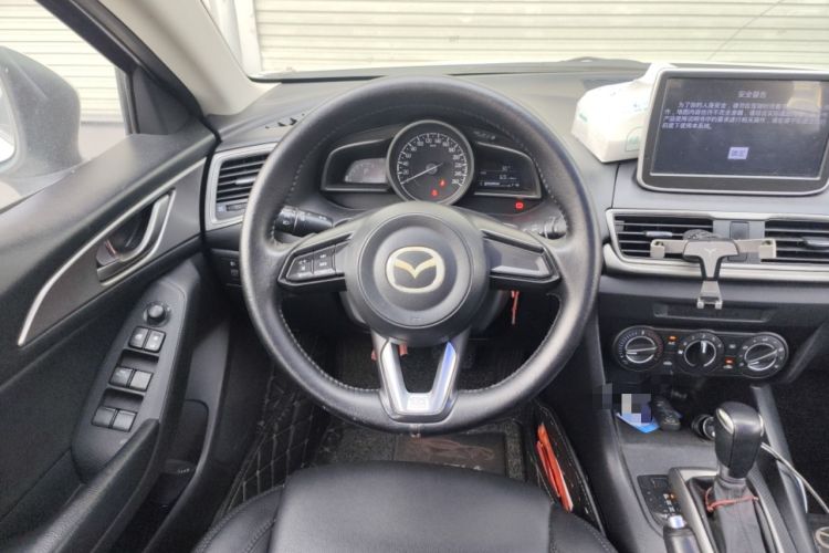 Used Mazda 3 Axela 2017 Sedan 1.5L Automatic Comfort Model Emission Standard China V Steering Wheel