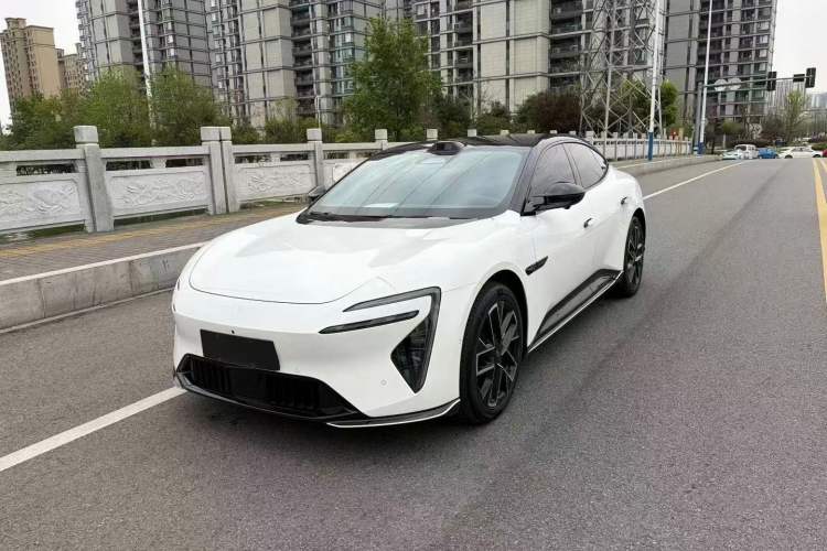 Used Avatr 06 2025 Ultra Pure Electric Edition