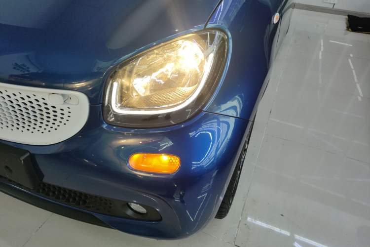 Used smart forfour 2016 0.9T 66 kW Ultimate Edition
