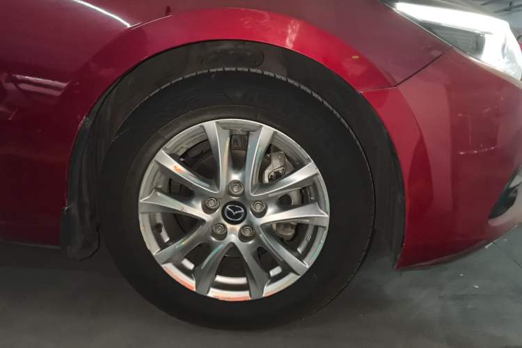 Used Mazda 3 Axela 2017 Sedan 1.5L Manual Luxury Model Emission Standard China V
