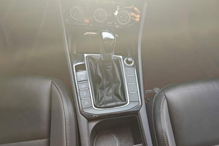 Used Volkswagen Sagitar 2019 280TSI DSG Comfort Version China VI Standard