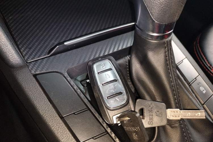 Used Hyundai Elantra (6th Generation / Lingdong) 2018 1.4T Dual-Clutch Xuan Dong · Dynamic Edition Interior 1