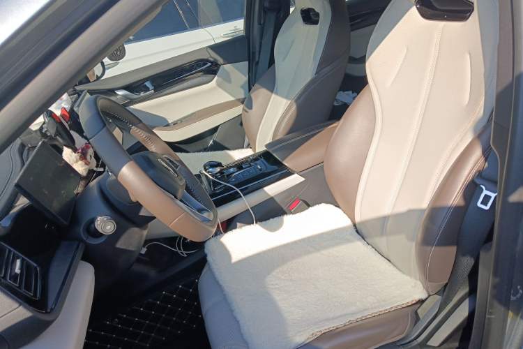 Used BYD Qin PLUS 2024 HONOR Edition DM-i 55KM Leading Model
