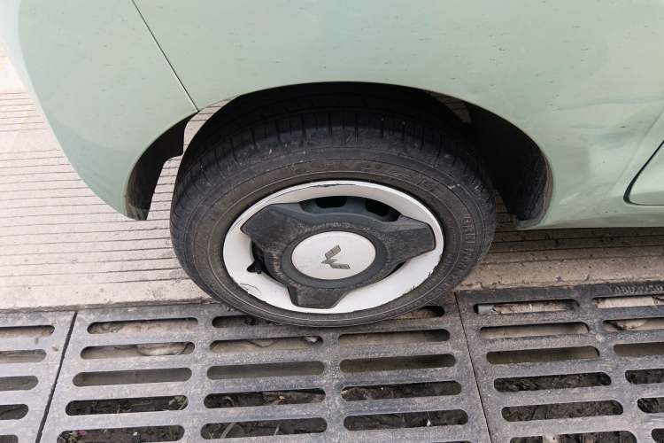 Used Wuling Hongguang MINIEV 2022 Macaron Premium Model – Lithium Iron Phosphate
