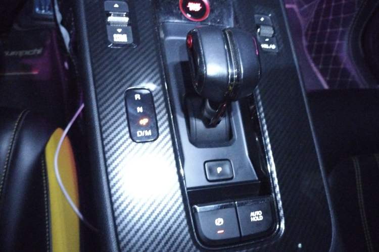 Used GAC Trumpchi EMPOW 2021 270T DCT J15 Version Gear Lever