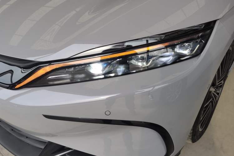 Used BYD Han 2025 DM-i Intelligent Driving Edition 125KM LiDAR Flagship Model