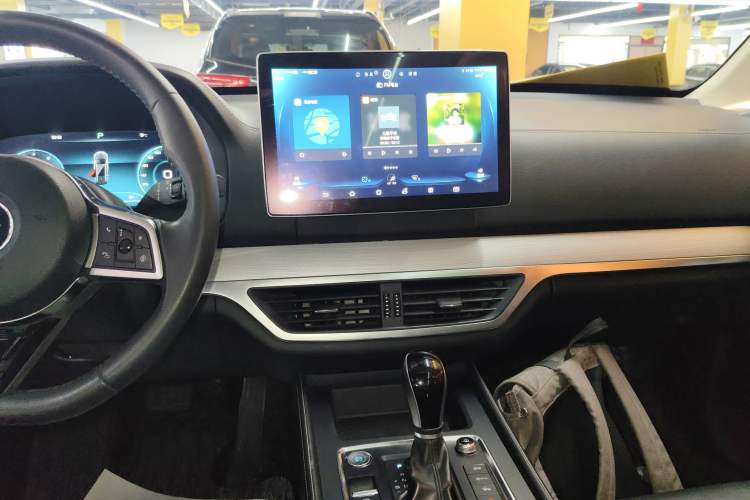 Used BYD Tang 2019 2.0T Automatic SmartConnect Luxury 7-Seater China VI Standard
