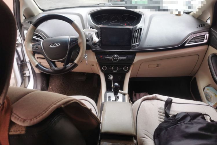 Used Chery Arrizo M7 2015 2.0L CVT Comfort Edition 232 Seats Center Console