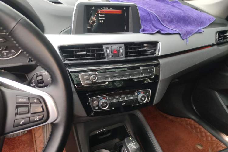 Used BMW X1 2016 sDrive18Li Fashion Model Audio And AC Panel