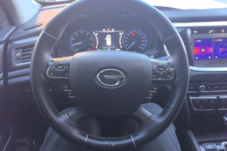 Used GAC Trumpchi GS7 2017 280T Two-Wheel Drive Luxury Model
