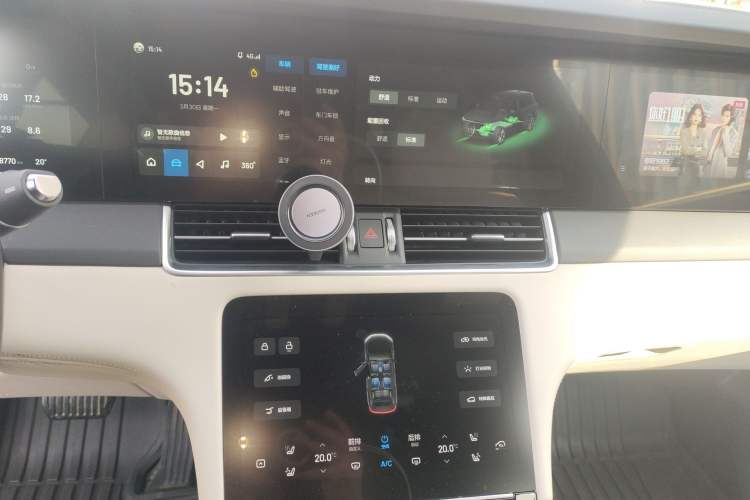 Used Li Auto ONE 2020 Extended-Range 6-Seater Version Audio And AC Panel