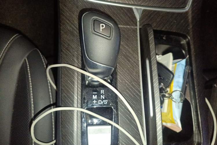 Used Venucia V 2021 260T Idol Edition