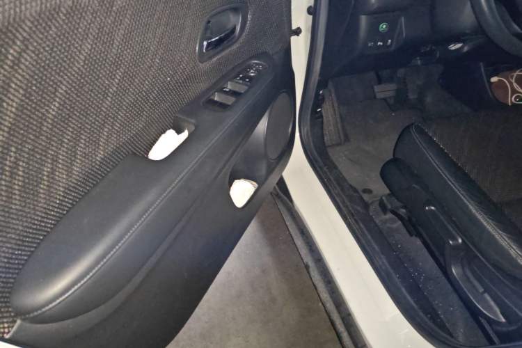 Used Honda XR-V 2015 1.8L EXi CVT Comfort Version