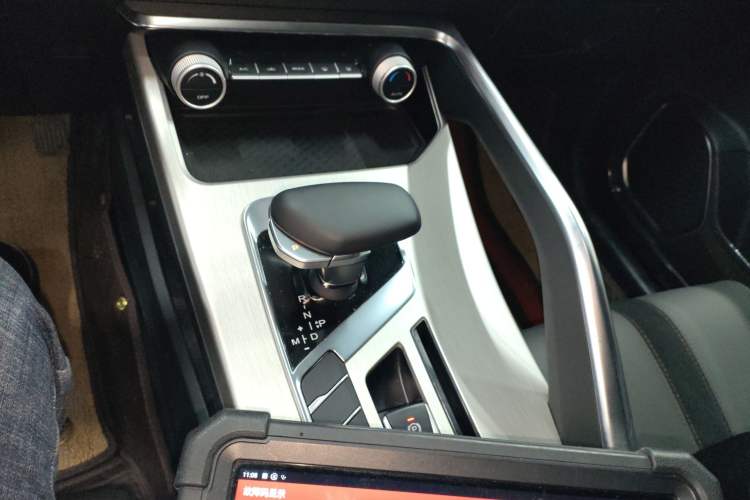 Used Geely Auto Coolray 2024 1.5T DCT Longteng Edition