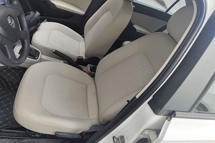 Used Skoda Rapid 2013 1.6L Automatic Smart Selection Model

