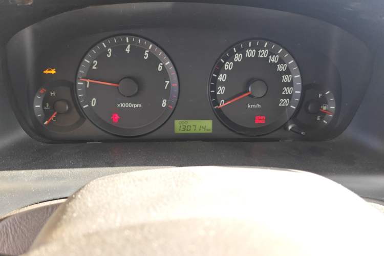 Used Hyundai Elantra 2011 1.6L Manual Comfort Version
