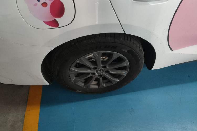 Used BYD Qin L 2025 DM-i Smart Drive 80KM Leading Model