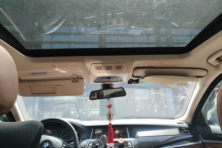 Used BMW 5 Series 2014 520i Elegant Edition Headliner