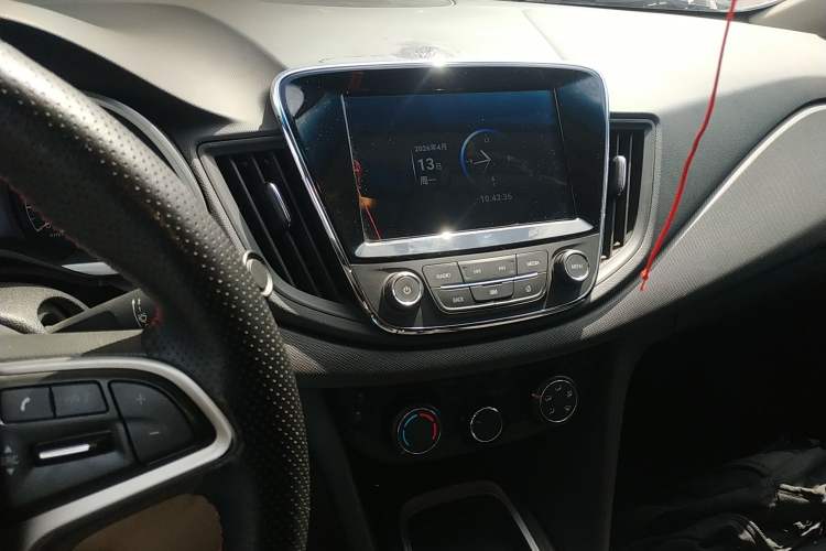 Used Chevrolet Monza 2019 320T Manual Xinxin Edition China VI Audio And AC Panel