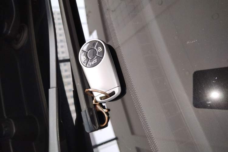 Used ORA Good Cat GT 2023 Mulan Edition 401km Luxury Version Vehicle Key