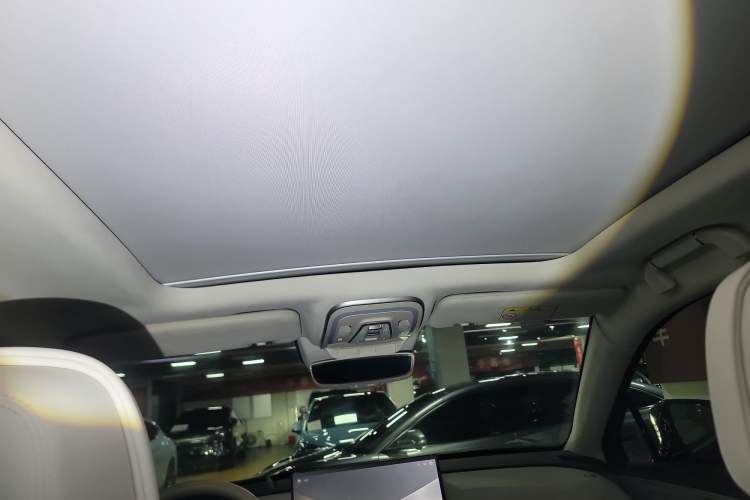 Used Denza N8 2023 Four-Wheel Drive Ultra-Hybrid Flagship Seven-Seater Version
