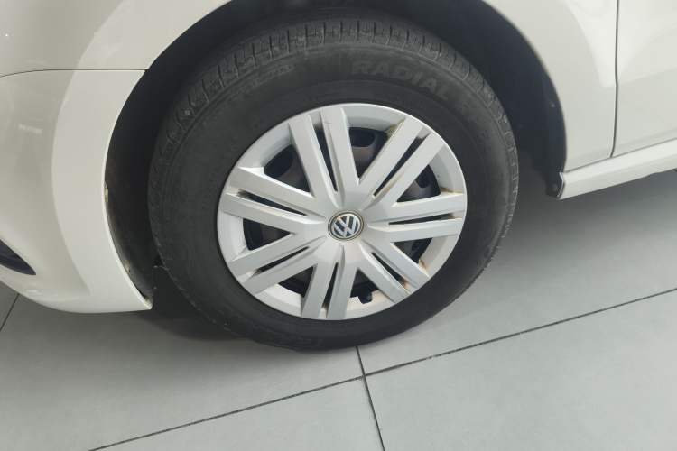 Used Volkswagen Polo 2016 1.4L Manual Fashion Model
