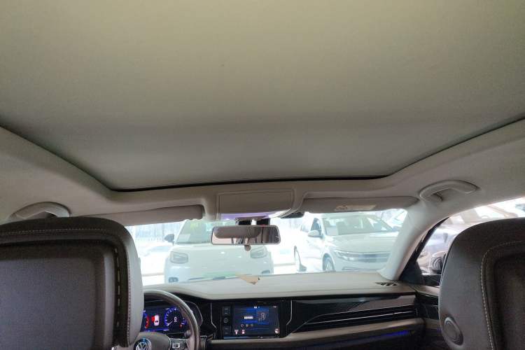 Used Volkswagen Passat 2019 330TSI Luxury Edition China VI Standard Headliner