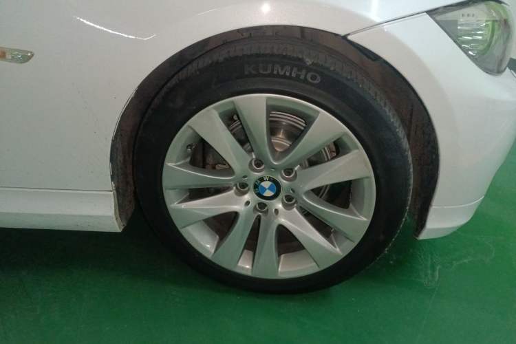 Used BMW 3 Series 2011 320i Luxury Edition
