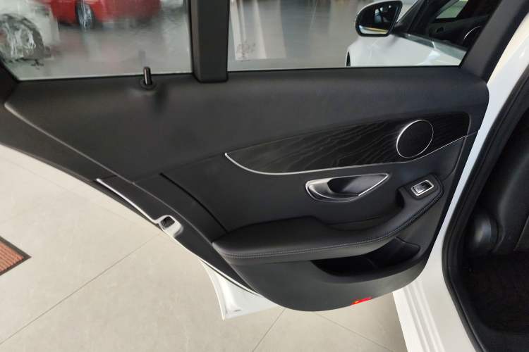 Used Mercedes-Benz C-Class 2017 Facelift C 180 Estate