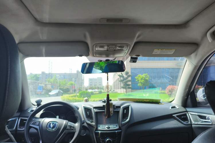 Used CHANGAN CS75 2014 2.0L Manual Luxury Version China IV Standard
