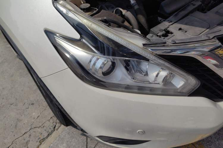 Used Nissan Murano 2017 2.5L XL Two-Wheel Drive Smart Edition Right Front Headlight