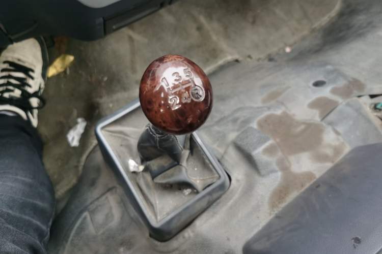 Used King Long Golden Way 2018 2.0L Business Series 4G20