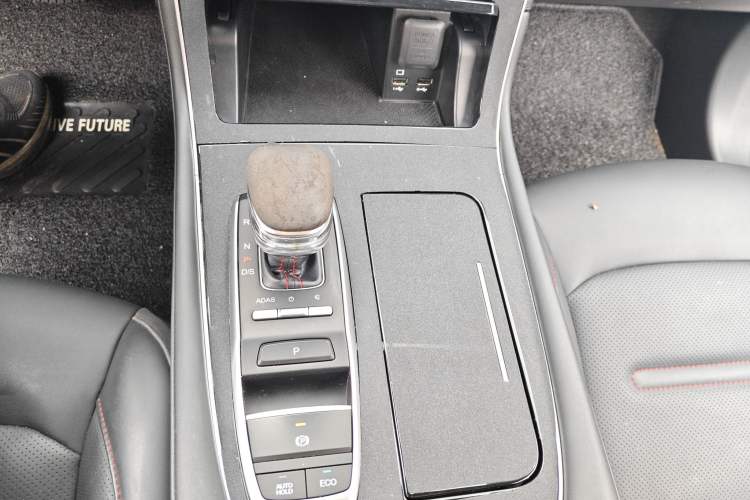 Used GAC Trumpchi GS4 PLUS 2021 270T Automatic Galaxy Edition Gear Lever