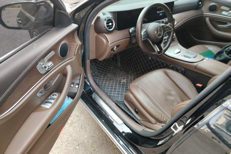 Used Mercedes-Benz E-Class New Energy 2021 E 350 e L Plug-in Hybrid Sedan Driver Seat