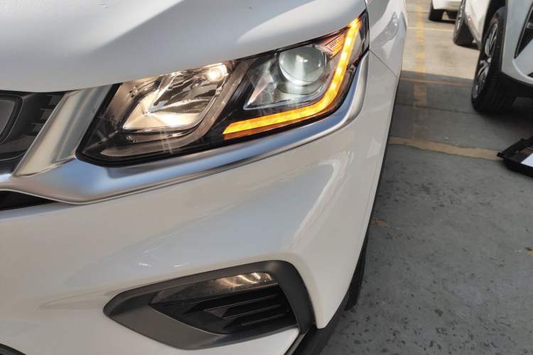 Used Geely Auto Coolray 2019 260T DCT Explorer China V Standard
