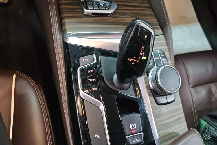 Used BMW 5 Series 2018 530Li Leading Edition Luxury Package
