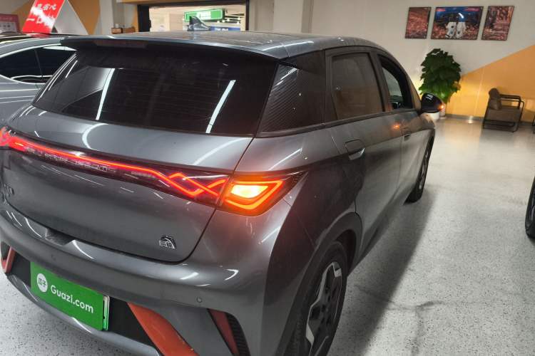 Used BYD Dolphin 2021 405 km Fashion Edition
