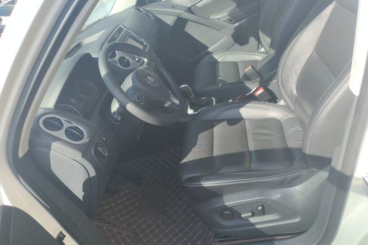 Used Volkswagen Tiguan 2016 300TSI Automatic Two-Wheel Drive Luxury Edition Left Front Seat