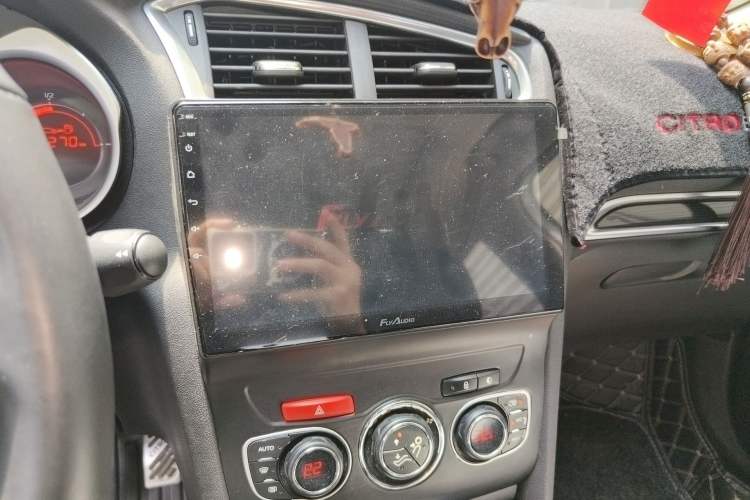 Used Citroen C4L 2013 1.8L Manual Jingzhi Edition
