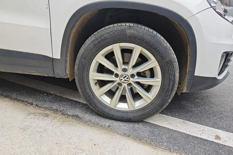 Used Volkswagen Tiguan 2017 300TSI Automatic Two-Wheel Drive Silk Road Comfort Edition
