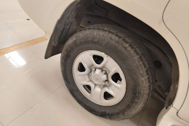 Used Toyota Land Cruiser 2019 4.0L GX-R 5-Seater Parallel Import